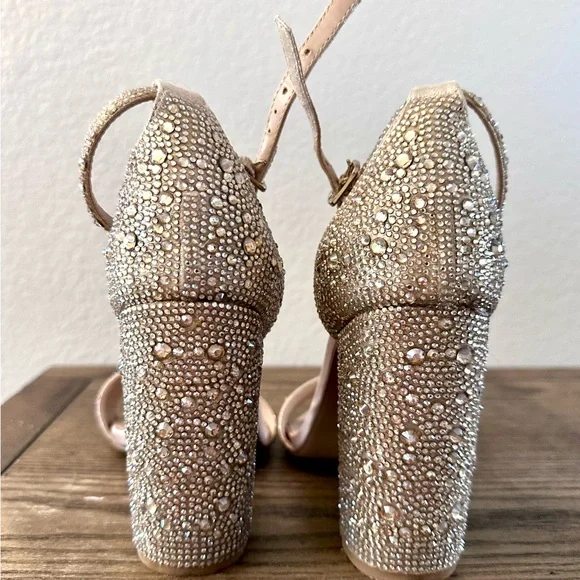 Steve Madden Gold Rhinestone Women's Heels - Picture 4 of 9